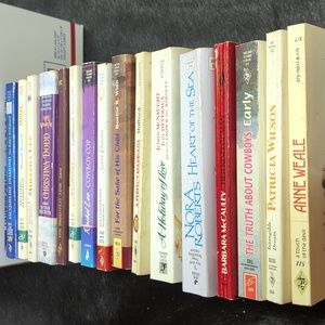 Romance Softcover Book Lot 16 * Love Reading?